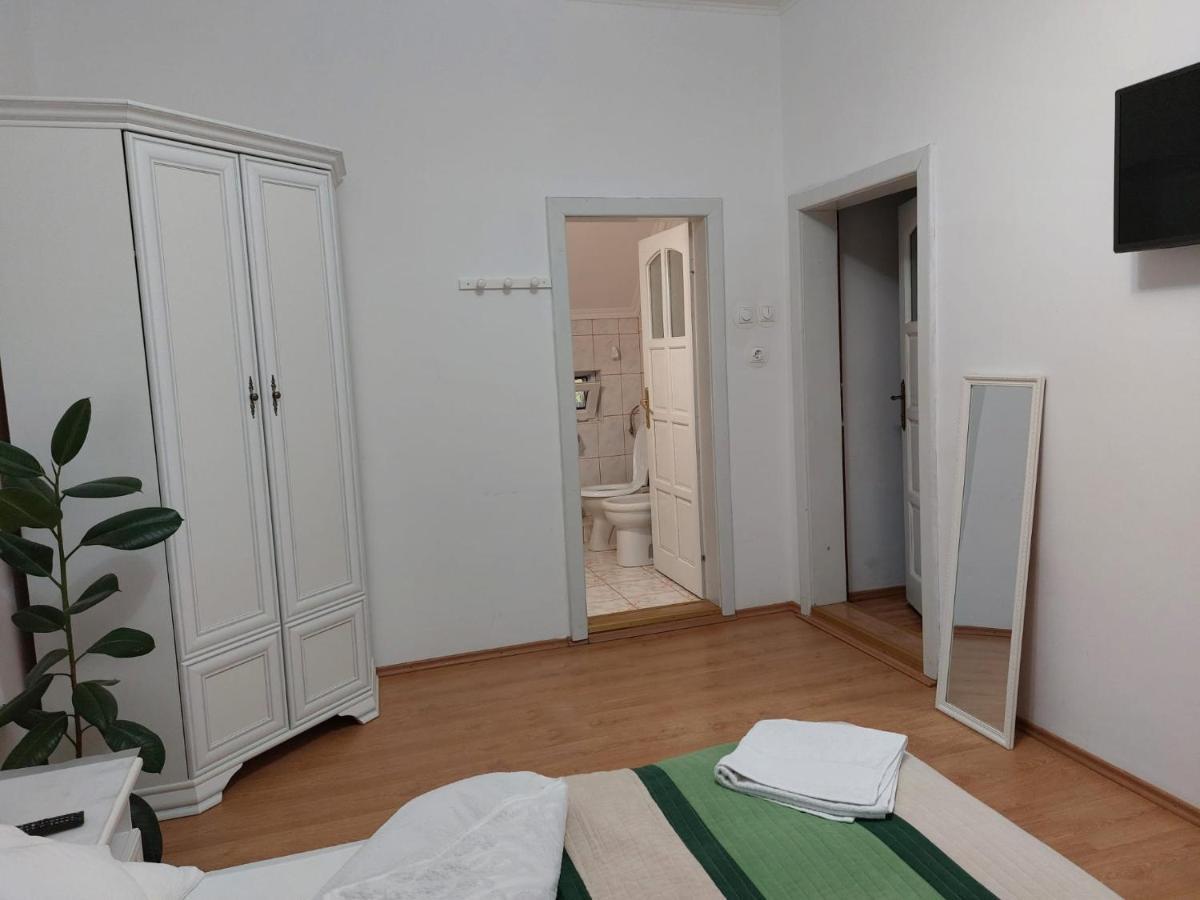 Valiapart Oradea Extérieur photo